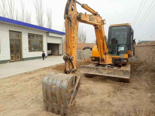 宁夏出售转让二手5700小时2012年龙工LG6060D挖掘机