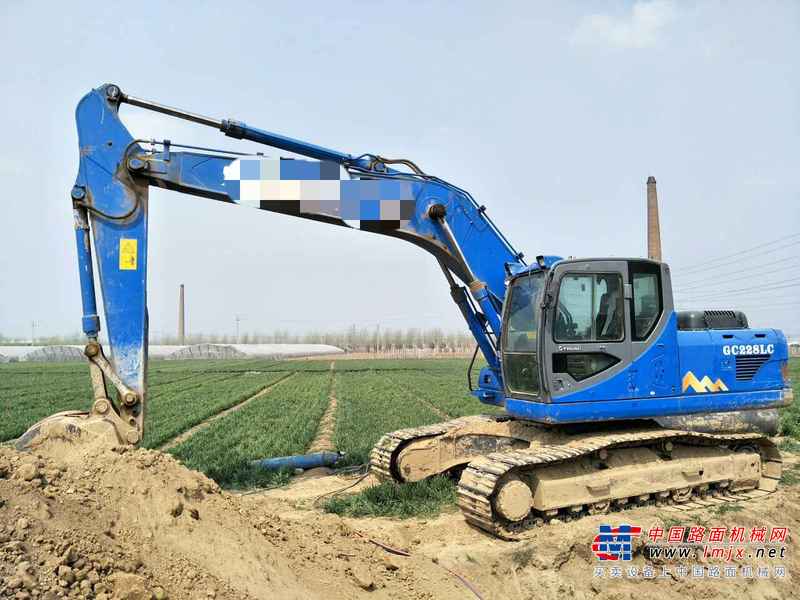 河南出售转让二手5000小时2013年山重建机GC228LC挖掘机