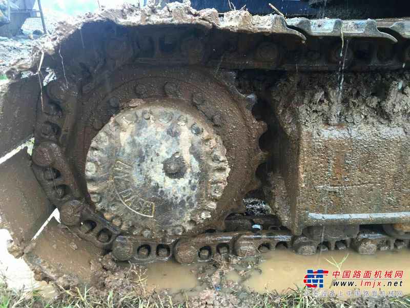 广东出售转让二手13500小时2003年小松PC100挖掘机