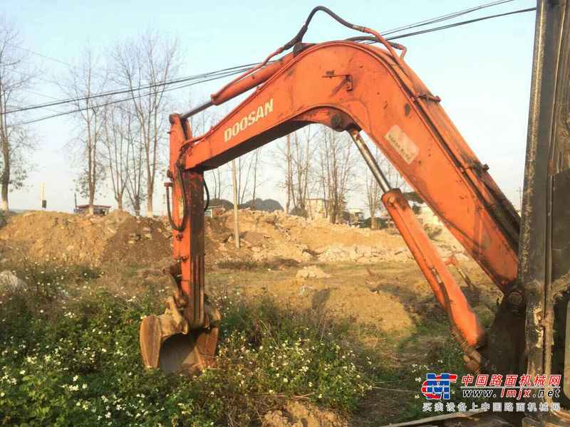 广东出售转让二手15300小时2005年斗山DH55挖掘机
