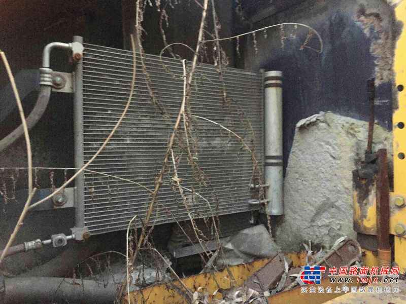 山西出售转让二手4000小时2008年小松PC220挖掘机