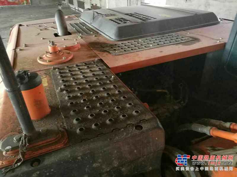 黑龙江出售转让二手4600小时2014年日立ZX210LC挖掘机
