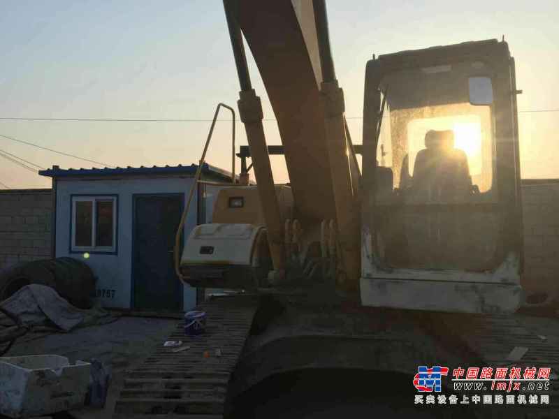 辽宁出售转让二手5600小时2011年厦工XG821挖掘机