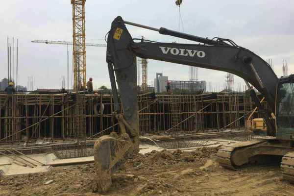 江苏出售转让二手6532小时2011年沃尔沃EC210BLC挖掘机
