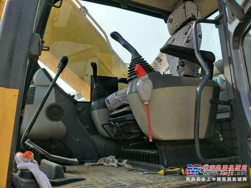 河南出售转让二手6000小时2011年小松PC200挖掘机