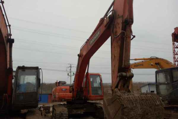 云南出售转让二手18000小时2009年斗山DH300LC挖掘机