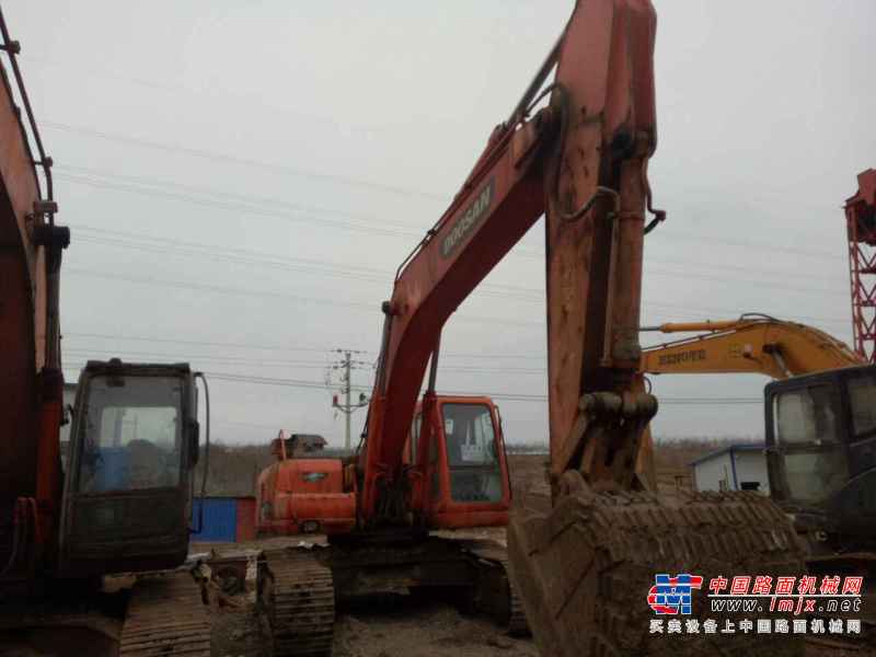 云南出售转让二手18000小时2009年斗山DH300LC挖掘机