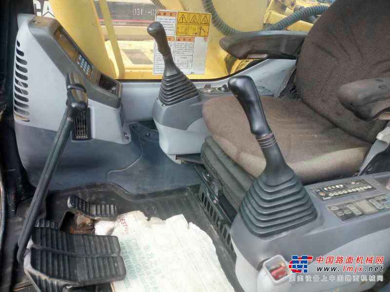 广东出售转让二手8900小时2010年小松PC210LC挖掘机