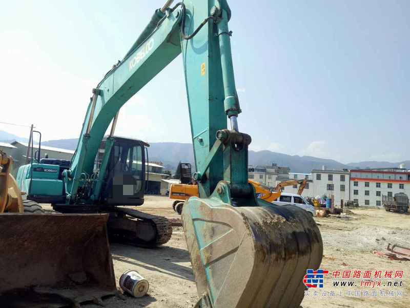 云南出售转让二手4173小时2009年神钢SK210LC挖掘机