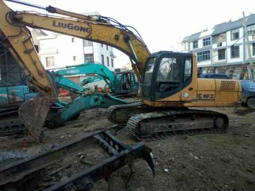 云南出售转让二手9233小时2010年柳工CLG220挖掘机
