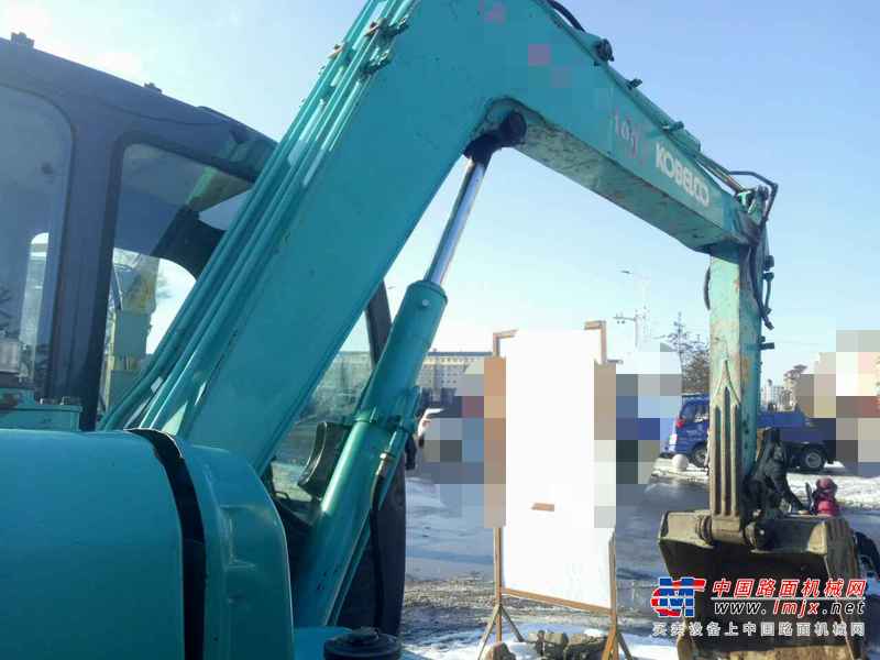 吉林出售转让二手6700小时2011年神钢SK75挖掘机