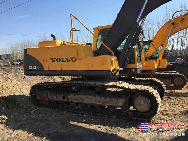 山西出售转让二手4000小时2013年沃尔沃EC210B挖掘机