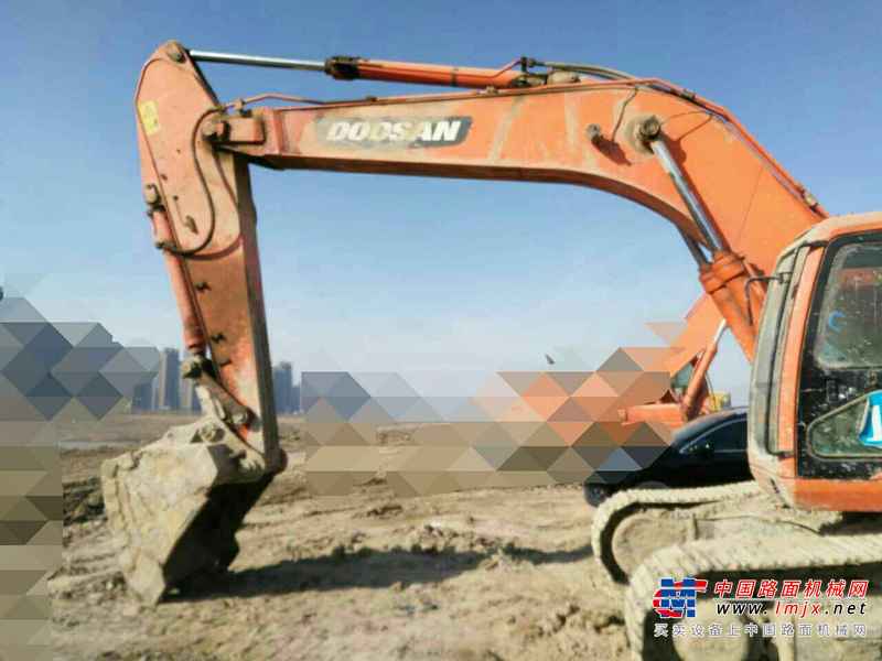 宁夏出售转让二手9000小时2010年斗山DH300LC挖掘机