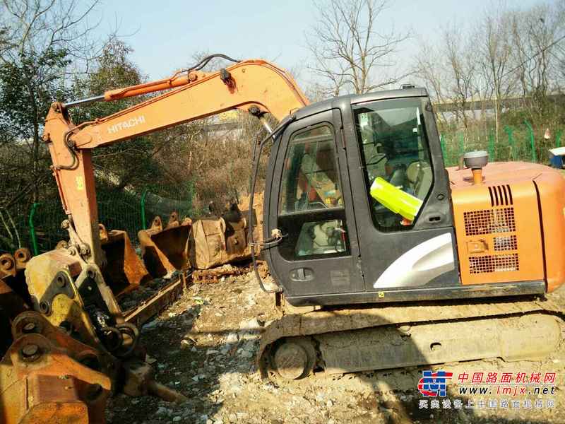 安徽出售转让二手6500小时2013年日立ZX70挖掘机