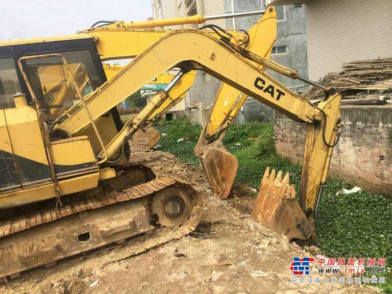 广东出售转让二手10000小时2003年卡特彼勒E70B挖掘机