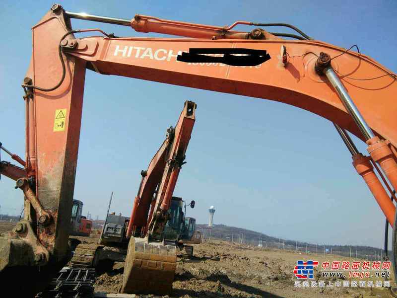 安徽出售转让二手9800小时2011年日立ZX200挖掘机