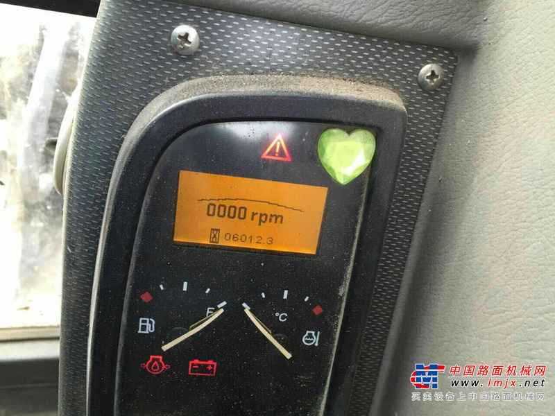 黑龙江出售转让二手6000小时2011年临工LG665挖掘机