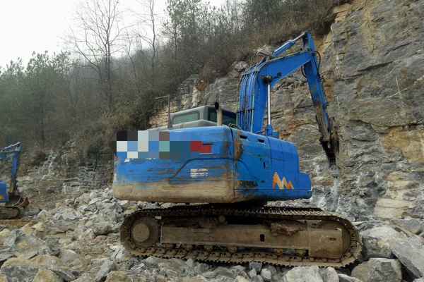 湖北出售转让二手5000小时2012年山重建机GC138挖掘机