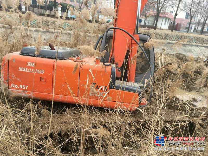 山东出售转让二手15000小时2003年日立ZX200挖掘机