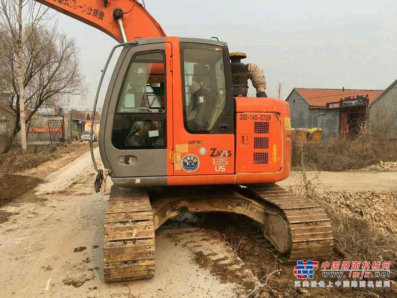 山东出售转让二手20000小时2003年日立ZX135US挖掘机