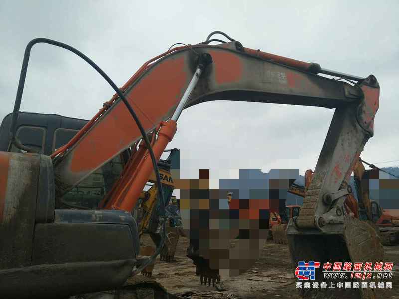 贵州出售转让二手12477小时2010年日立ZX240挖掘机
