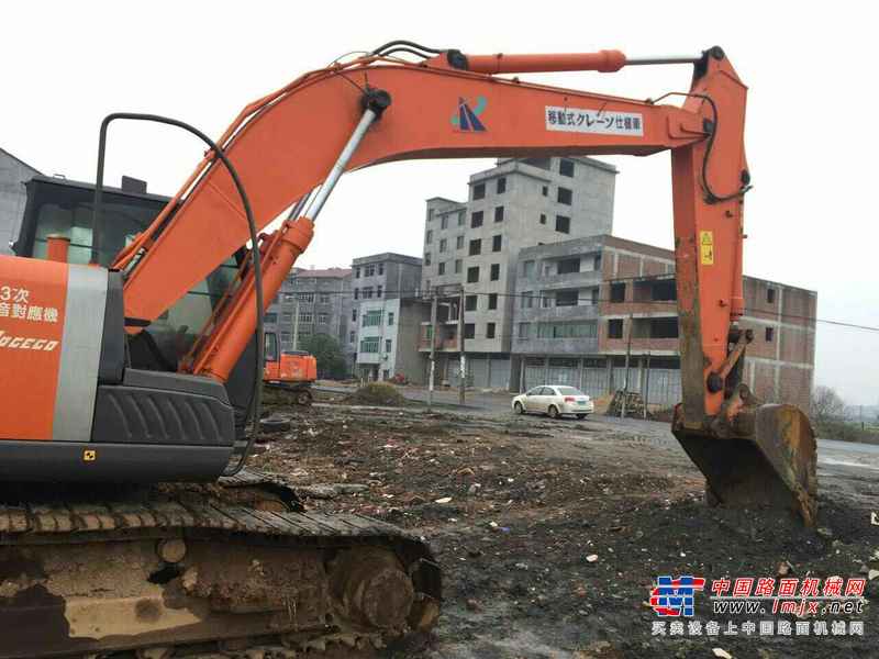 江西出售转让二手6500小时2011年日立ZX200挖掘机