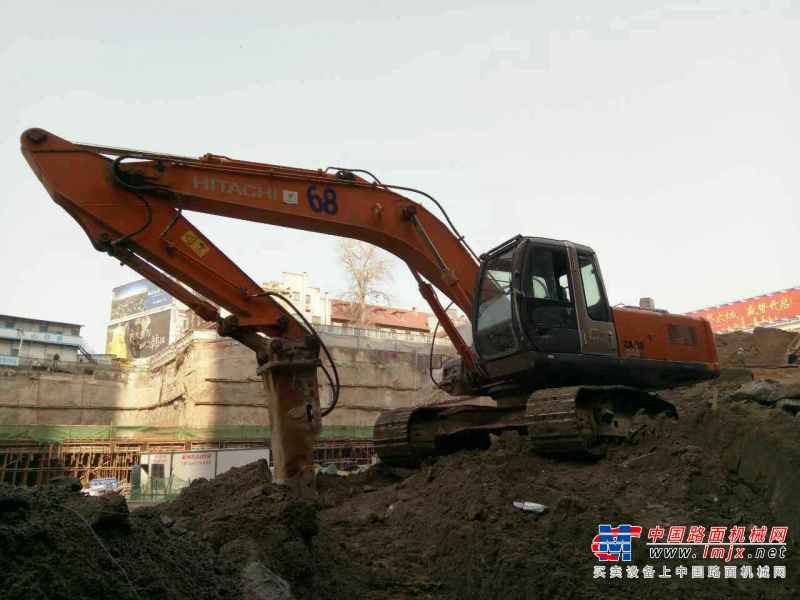 山东出售转让二手7700小时2012年日立ZX240挖掘机