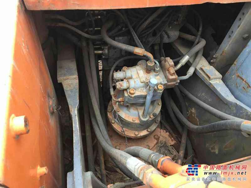 江西出售转让二手9000小时2010年日立ZX200挖掘机