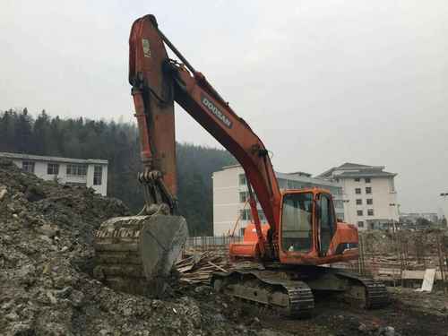 江西出售转让二手10000小时2010年斗山DH215挖掘机