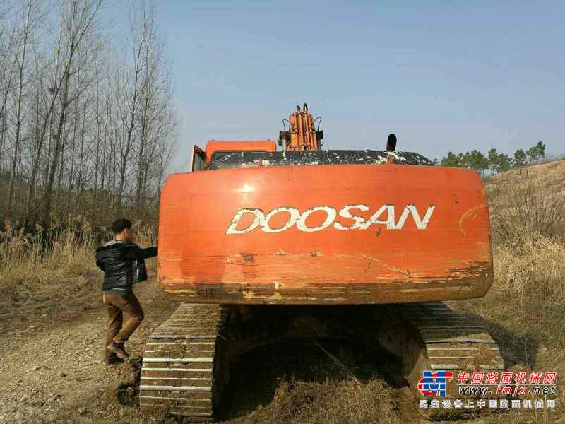 河南出售转让二手10500小时2009年斗山DH220挖掘机