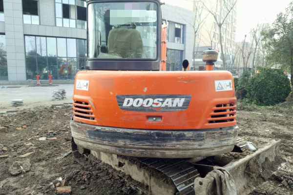 浙江出售转让二手7000小时2007年斗山DH55挖掘机