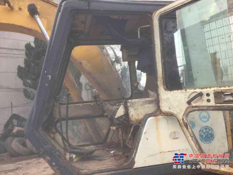 江西出售转让二手15000小时2002年住友S265F2挖掘机