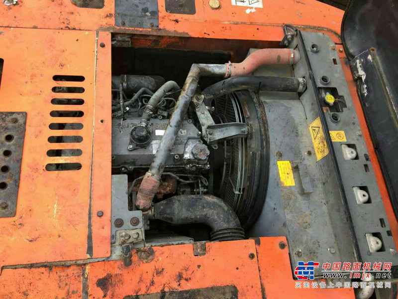 江西出售转让二手6800小时2011年日立ZX200挖掘机
