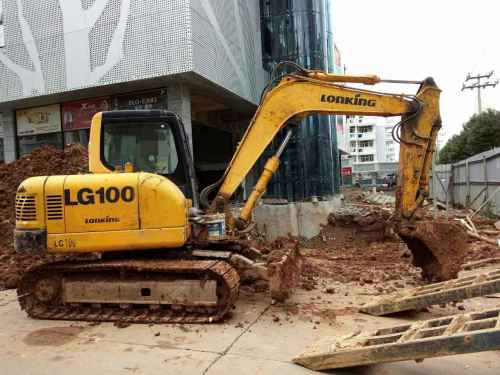 江西出售转让二手11000小时2010年龙工LG6060挖掘机