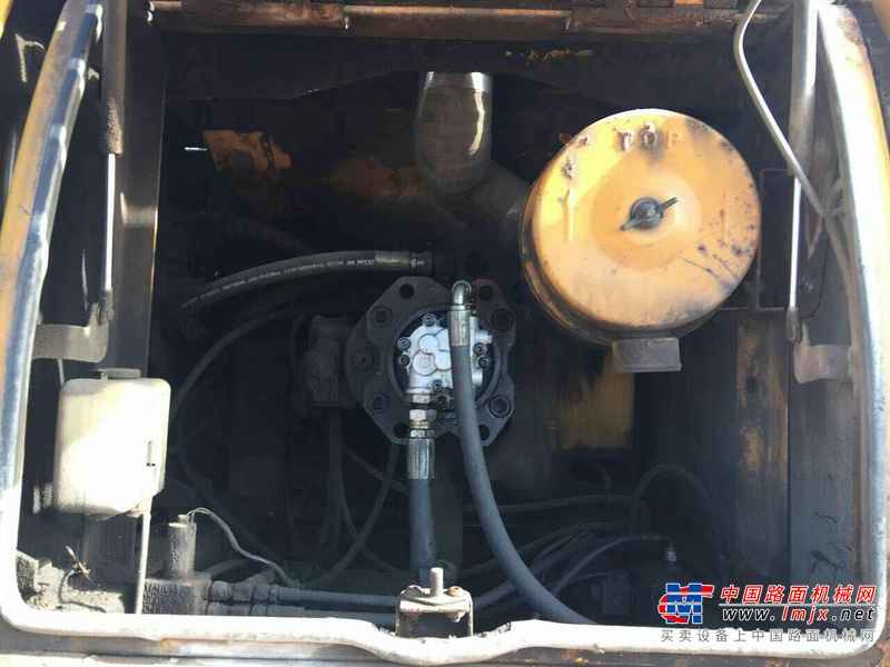 江西出售转让二手15000小时2003年现代R220LC挖掘机