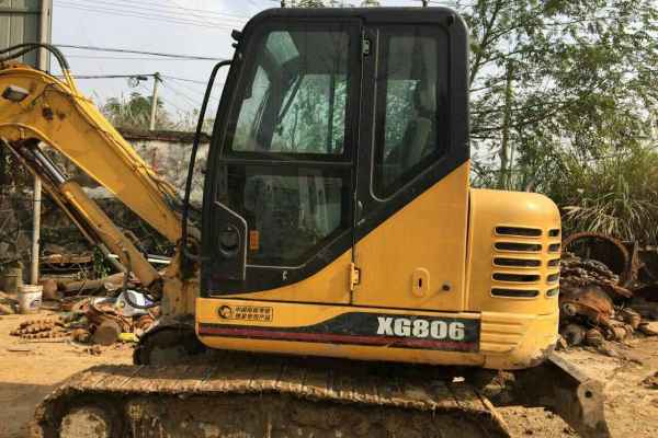 江西出售转让二手4600小时2013年厦工XG806挖掘机