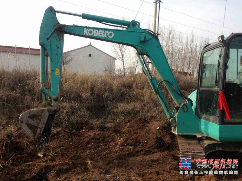 山西出售转让二手2500小时2014年神钢SK60挖掘机
