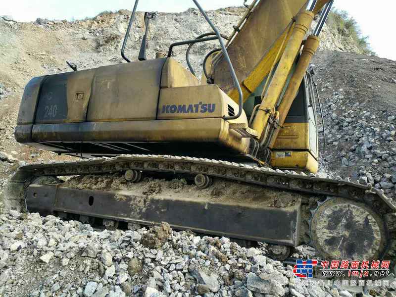 贵州出售转让二手6287小时2008年小松PC220挖掘机