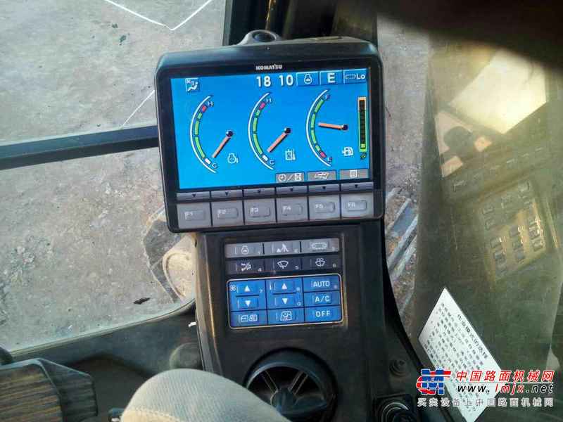 云南出售转让二手9800小时2011年小松PC220挖掘机