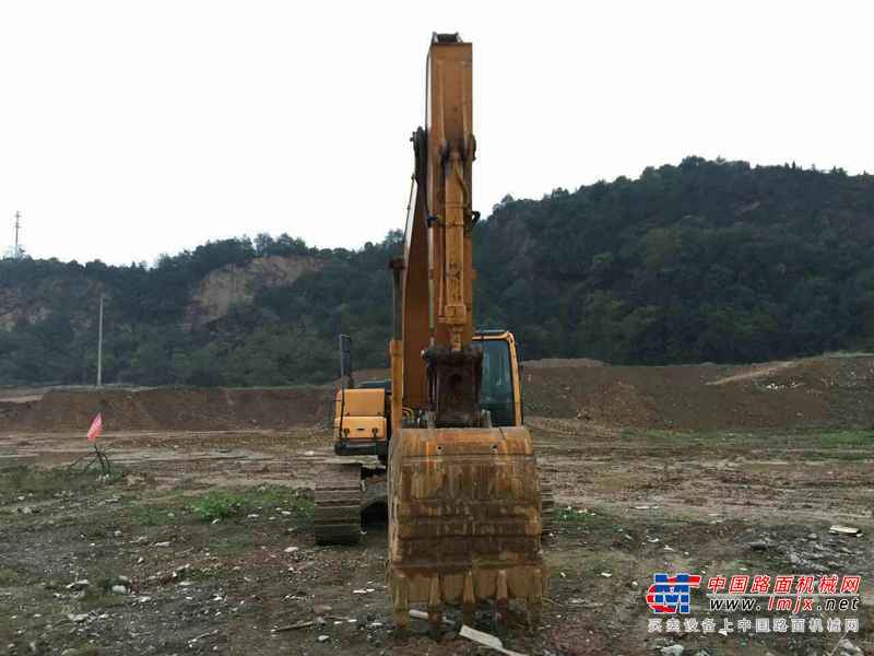 江西出售转让二手8900小时2011年现代R305LC挖掘机