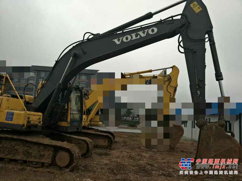 贵州出售转让二手10000小时2010年沃尔沃EC210BLC挖掘机