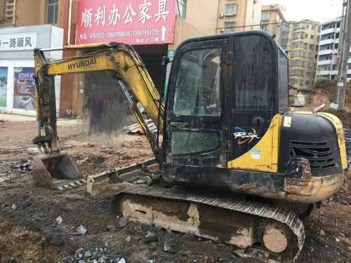 江西出售转让二手8860小时2013年现代R60挖掘机