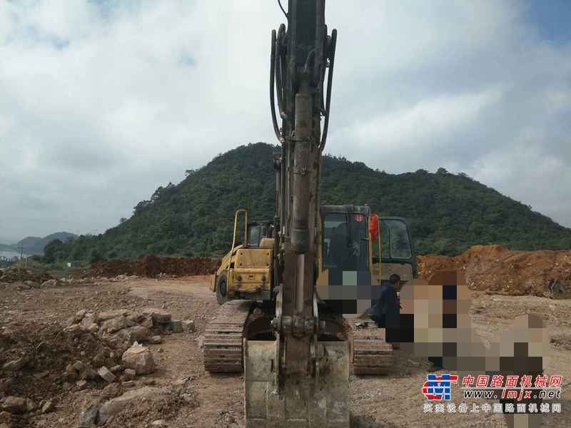 贵州出售转让二手10000小时2005年沃尔沃EC210B挖掘机