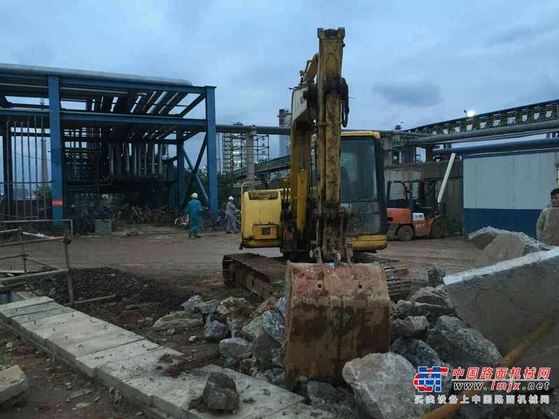 江西出售转让二手13501小时2008年小松PC60挖掘机