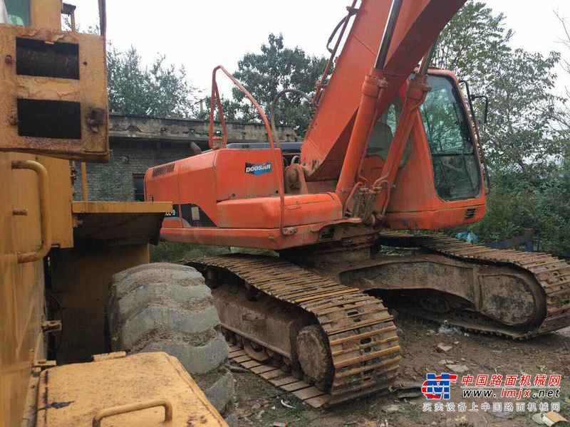山西出售转让二手9000小时2009年斗山DH225LC挖掘机