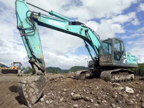云南出售转让二手9191小时2011年神钢SK200挖掘机