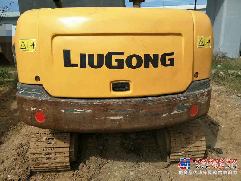 贵州出售转让二手2773小时2013年柳工CLG906D挖掘机