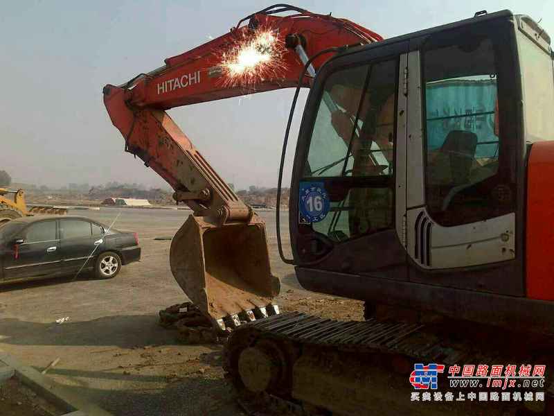 山西出售转让二手8700小时2009年日立EX300挖掘机