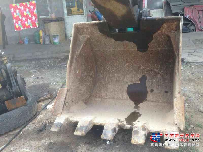 山西出售转让二手11000小时2009年日立ZX200挖掘机