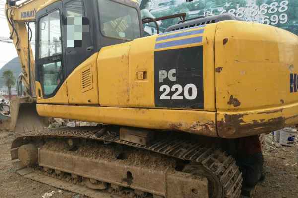 贵州出售转让二手10000小时2008年小松PC200挖掘机